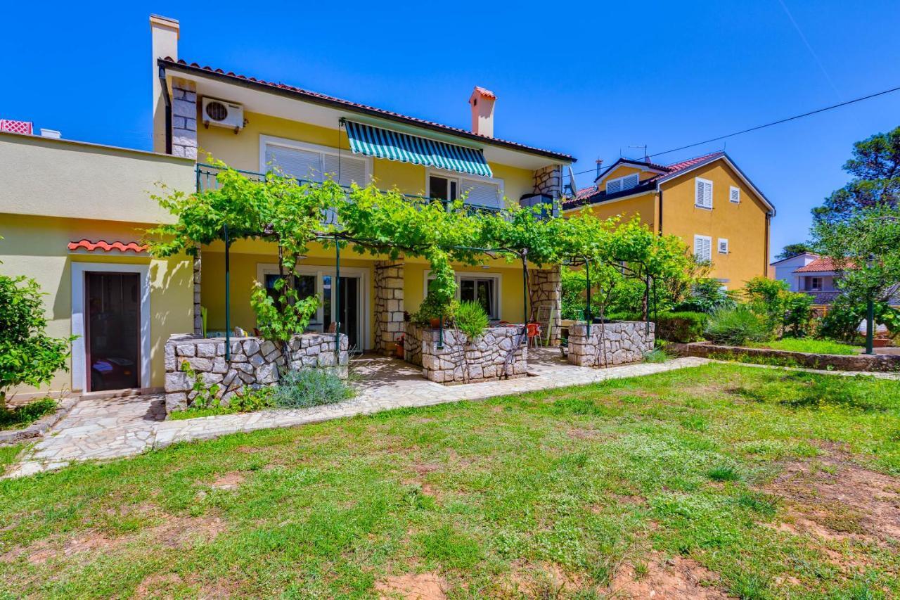 Apartments Margarita Мали-Лошинь Экстерьер фото